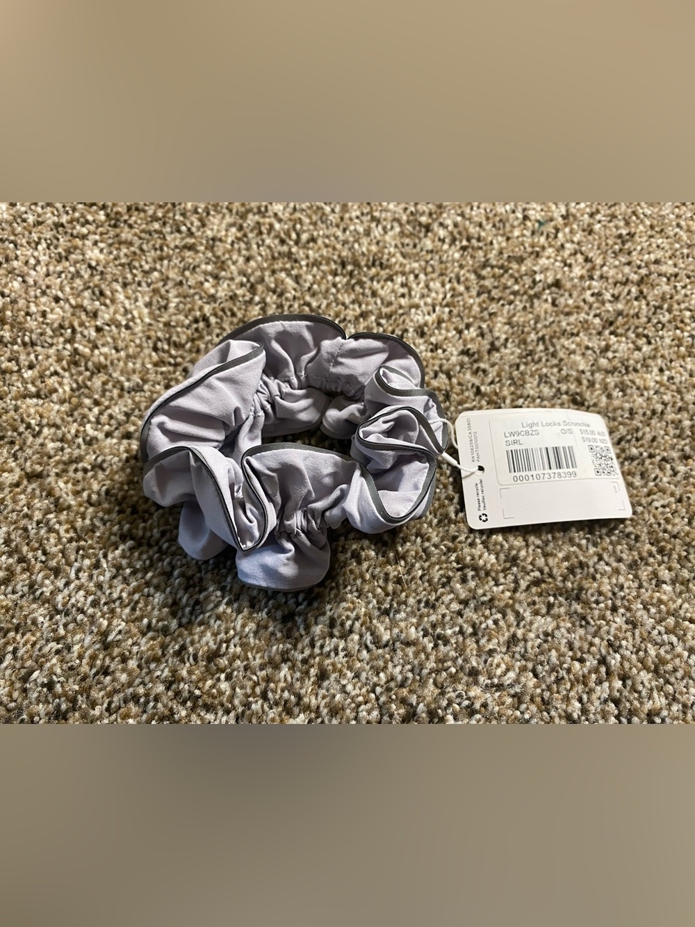 Lululemon scrunchie